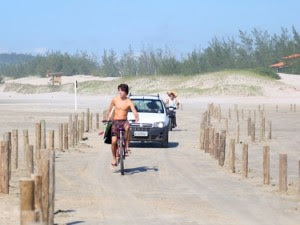 Audiência Pública discutirá Projeto de Lei que proíbe trânsito e estacionamento nas praias em Imbituba