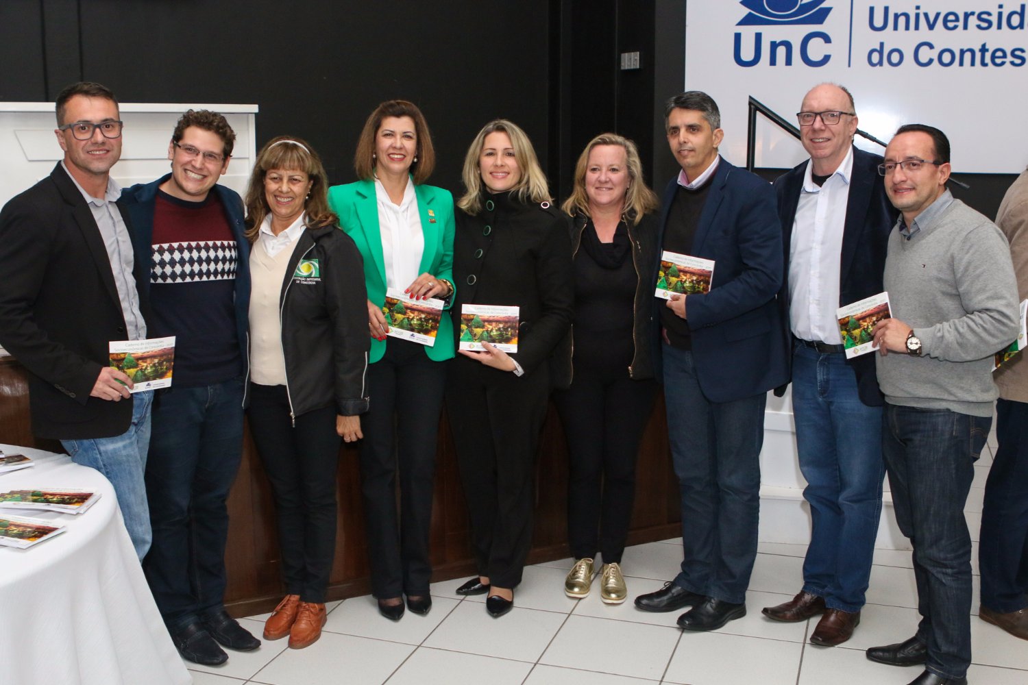 Grande público no lançamento da 4ª edição do Caderno de Informações em Concórdia