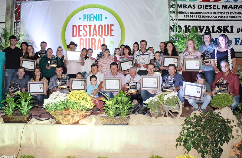 Produtores rurais de Maravilha são homenageados no evento Destaque Rural