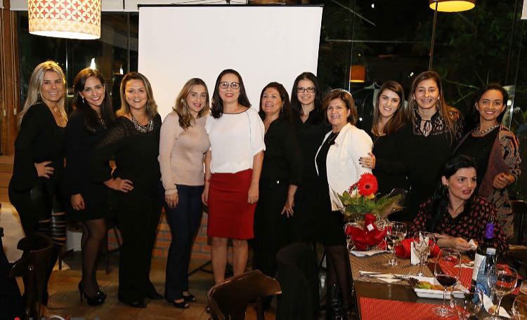 Jantar de Negócios destaca empreendedorismo feminino