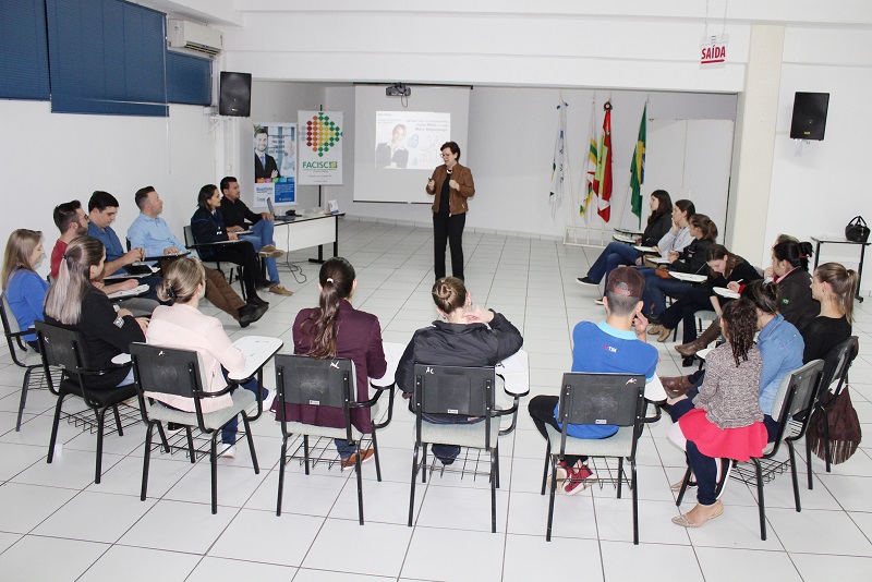 Associados da AEM de Maravilha participam de conversa sobre a Boa Vista SCPC
