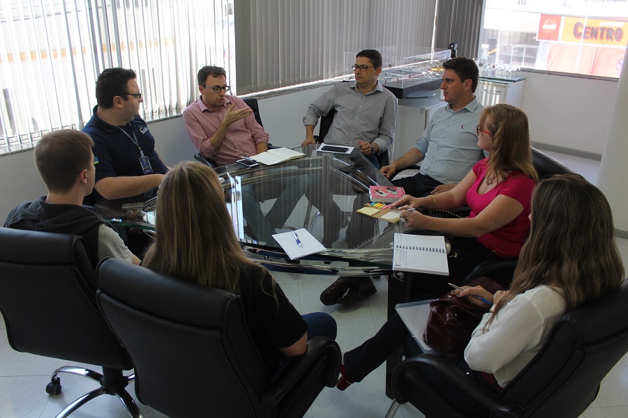 Núcleos da ACIRS de Rio do Sul discutem com Poder Público ações de empreendedorismo nas escolas
