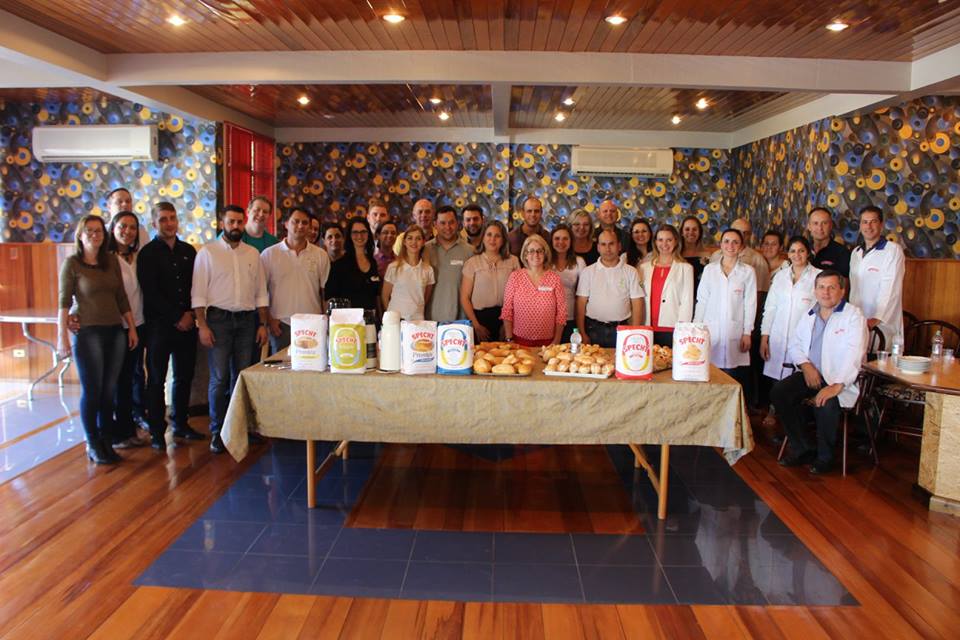 Empresários da Gastronomia visitam Moinho Specht em Joaçaba