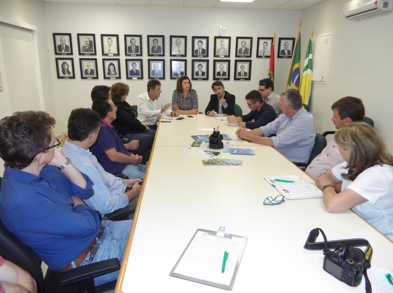 Lideranças discutem na ACIC Concórdia sobre revitalização da SC-283