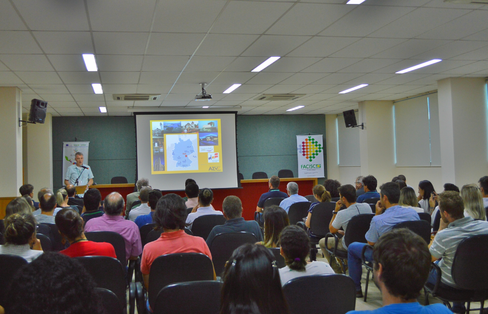 Em Criciúma, seminário promove troca de experiências da gestão de resíduos sólidos entre SC e Alemanha