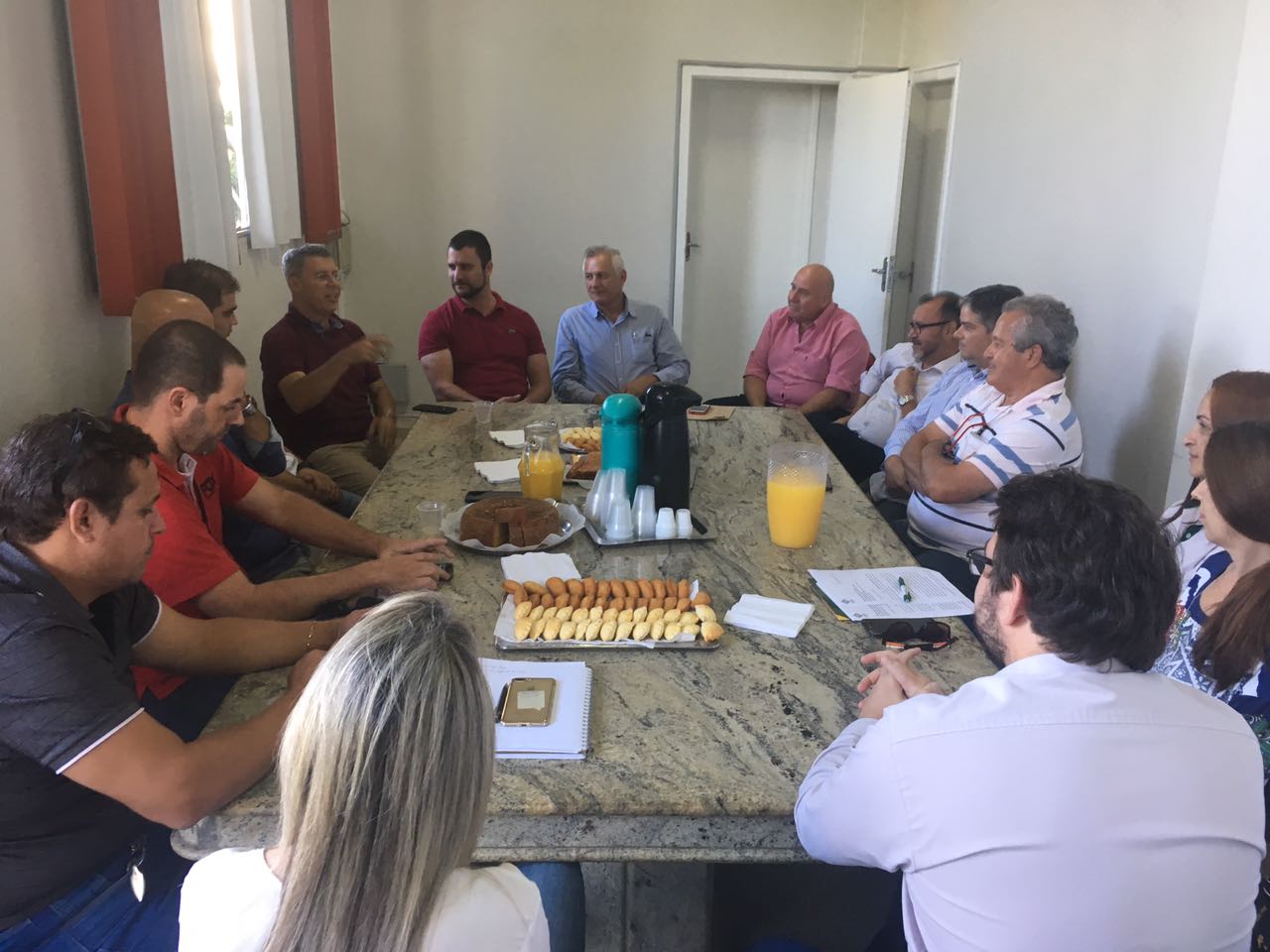Educação empreendedora e instalação de hidrantes são pautas de reunião entre ACII e prefeitura de Içara