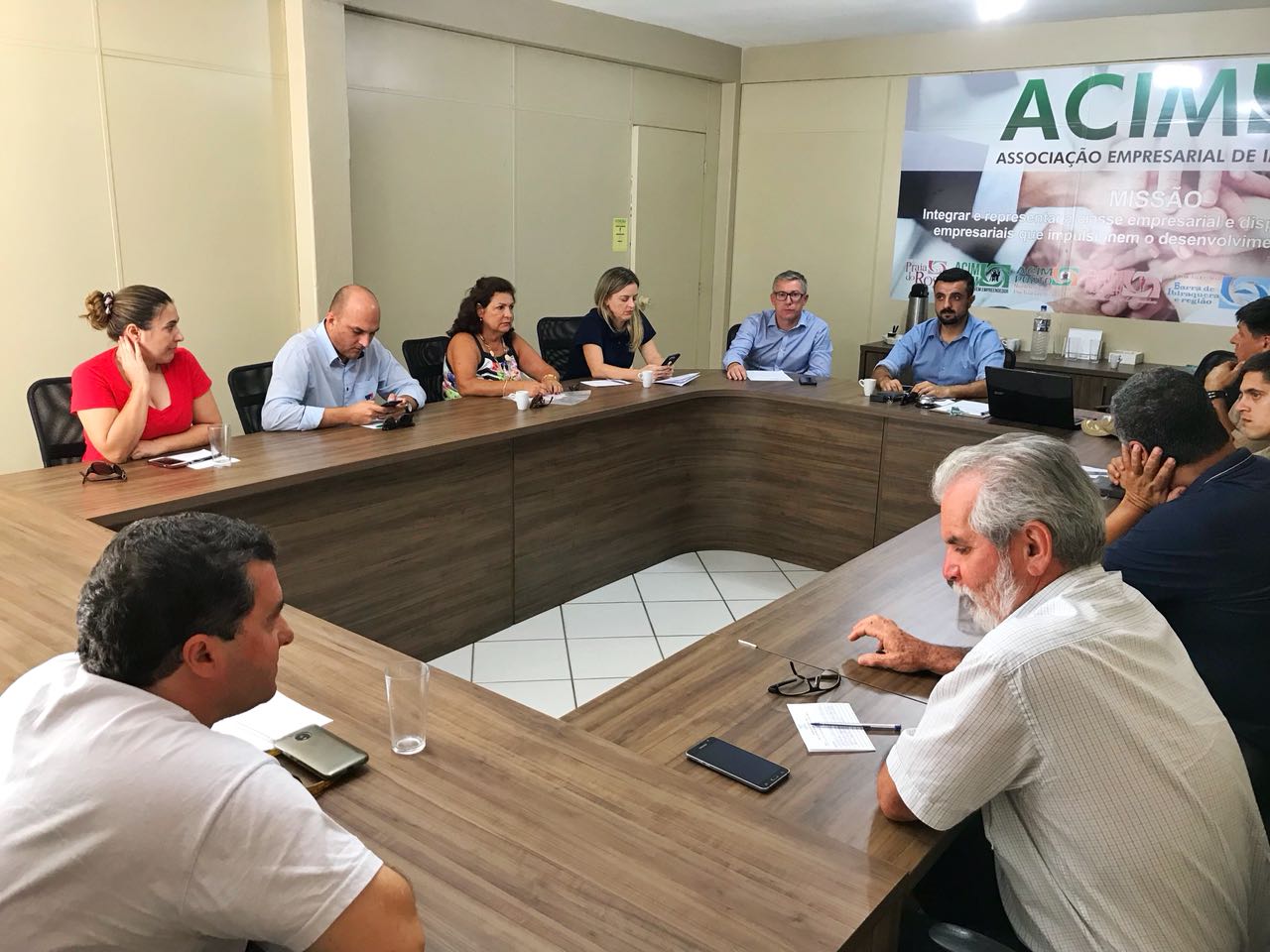 ACIM Comex e Prefeitura buscam solucionar divergências sobre taxas portuárias