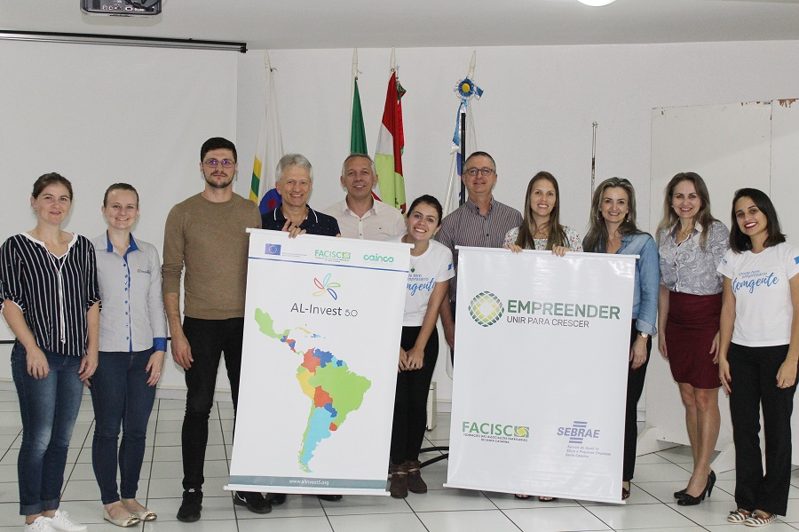 Coordenadores de núcleos participam de treinamento em Maravilha