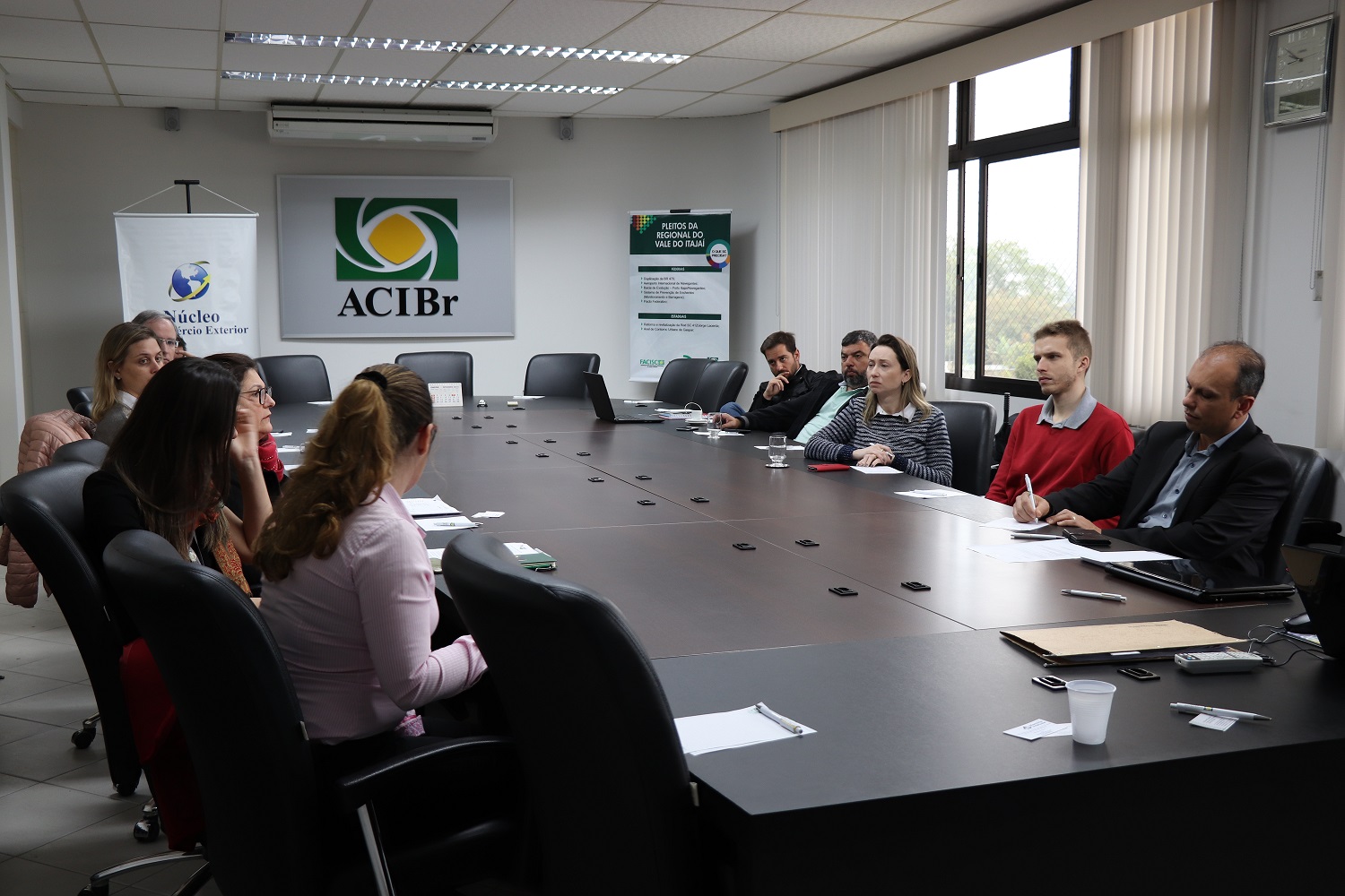 Núcleo de Comércio Exterior da ACIBr recebe representantes do Porto de Imbituba