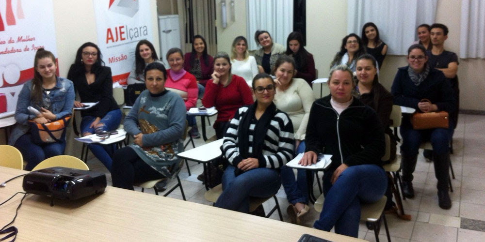 Em Içara, Núcleo da Moda realiza treinamento coletivo para Cipas