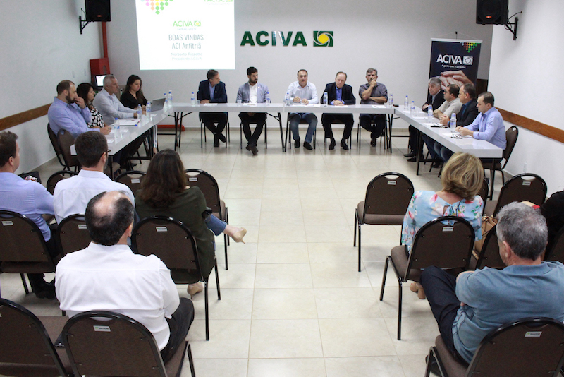 Pedágio na BR-101 e demais pautas regionais marcam plenária da FACISC em Araranguá