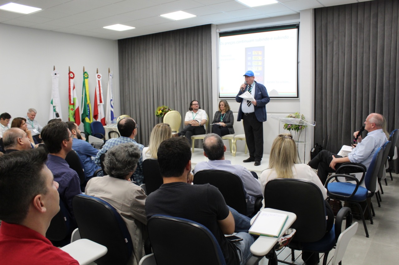 Em Tijucas, Seminário Internacional de energias renováveis atrai grande público