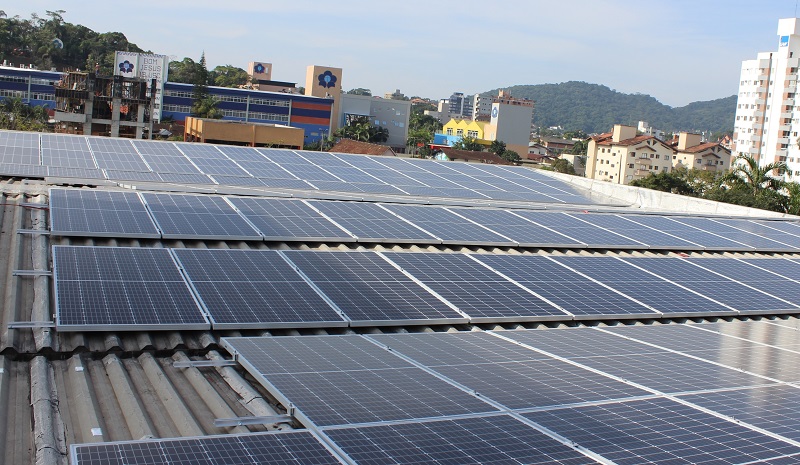 ACIJ Joinville inova e investe 700 mil em energia fotovoltaica