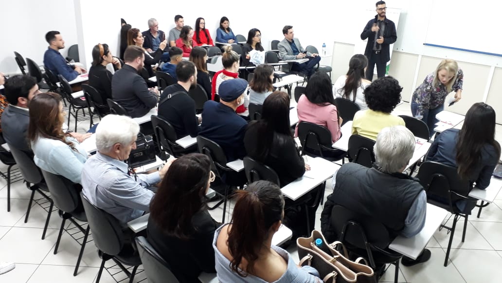 Lotação máxima no Café de Negócios da Acip de Palhoça