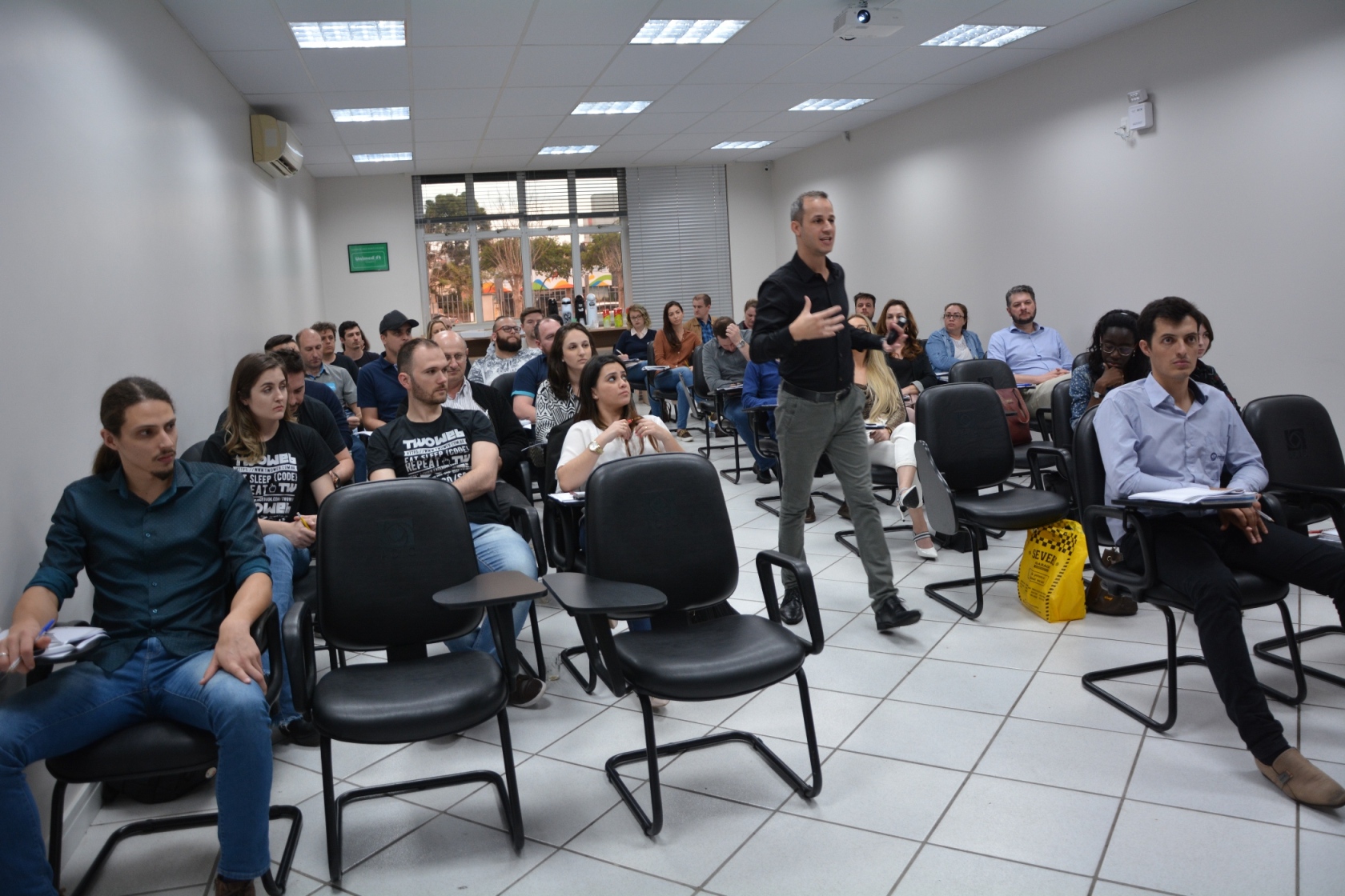 Em Chapecó, Núcleo de Tecnologia da Informação e Comunicação promove curso sobre vendas