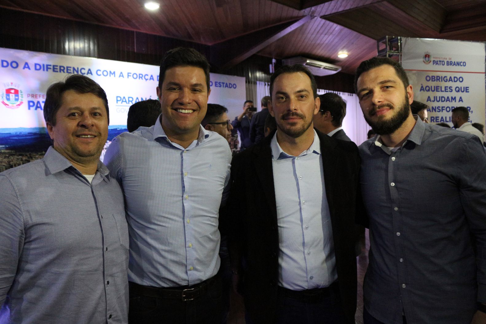 Acislo entrega ofício ao chefe da Casa Civil do PR pedindo melhorias em trecho da PR-158