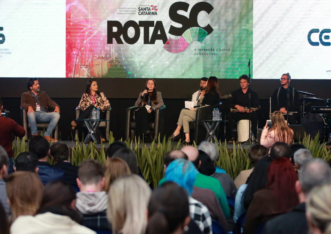 Rio do Sul recebe RotaSC, evento que coloca em conexão direta a academia, setor produtivo e Governo do Estado