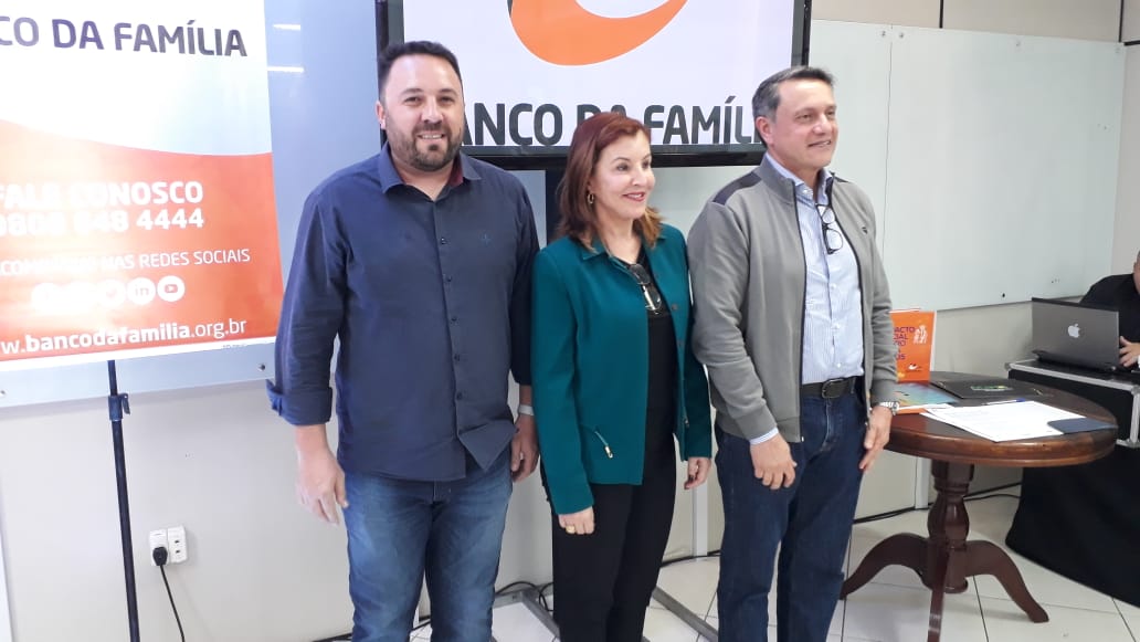 Acip de Palhoça recebe unidade do Banco da Família Acip de Palhoça recebe unidade do Banco da Família