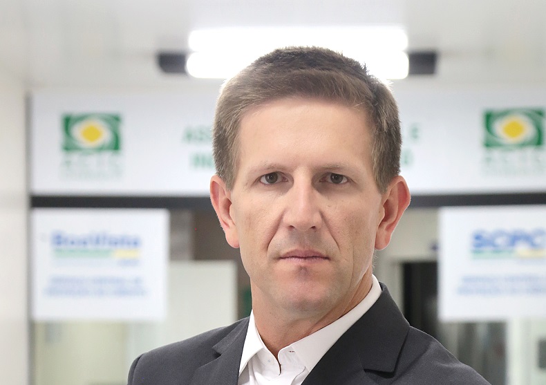 Em Chapecó, protesta contra a paralisação das obras na BR-282