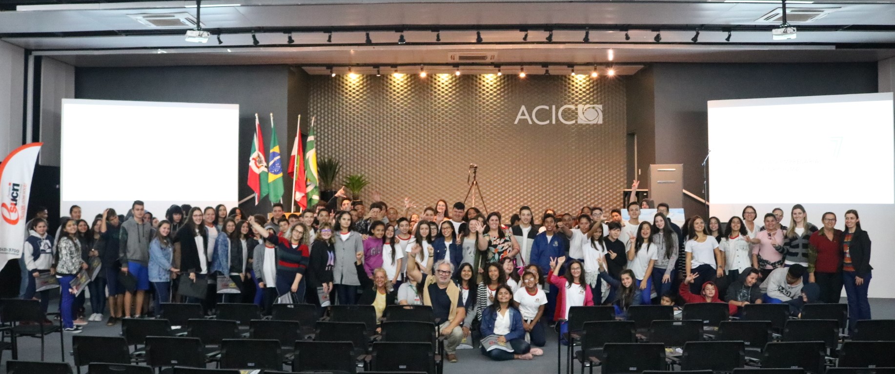 Em Criciúma, projeto Escolas na Acic recebe estudantes da Escola Filho do Mineiro Em Criciúma, projeto Escolas na Acic recebe estudantes da Escola Filho do Mineiro