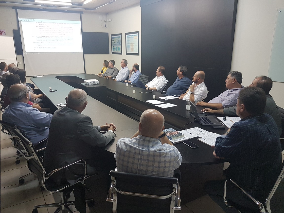 Acisbs avalia resultados da pesquisa de satisfação junto aos seusassociados