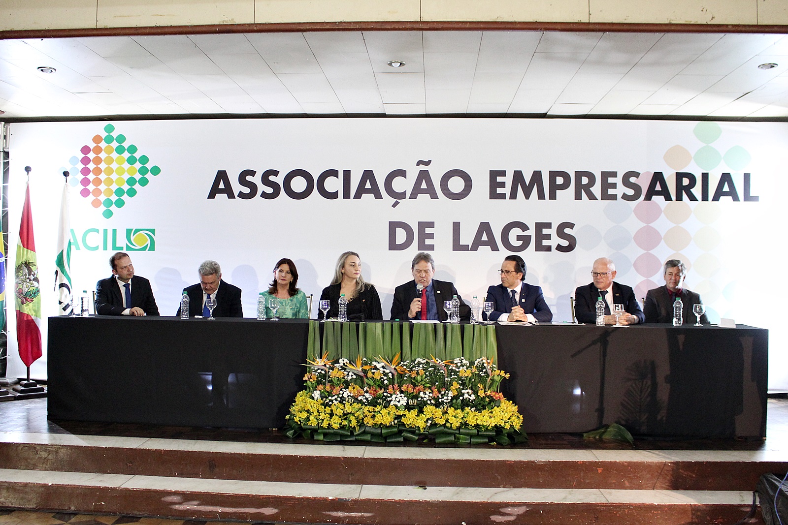 Vice Governadora prestigia posse da nova diretoria da ACIL