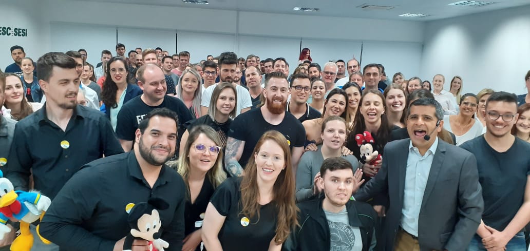 Em Ibirama, palestra Mindset Disney é sucesso de público
