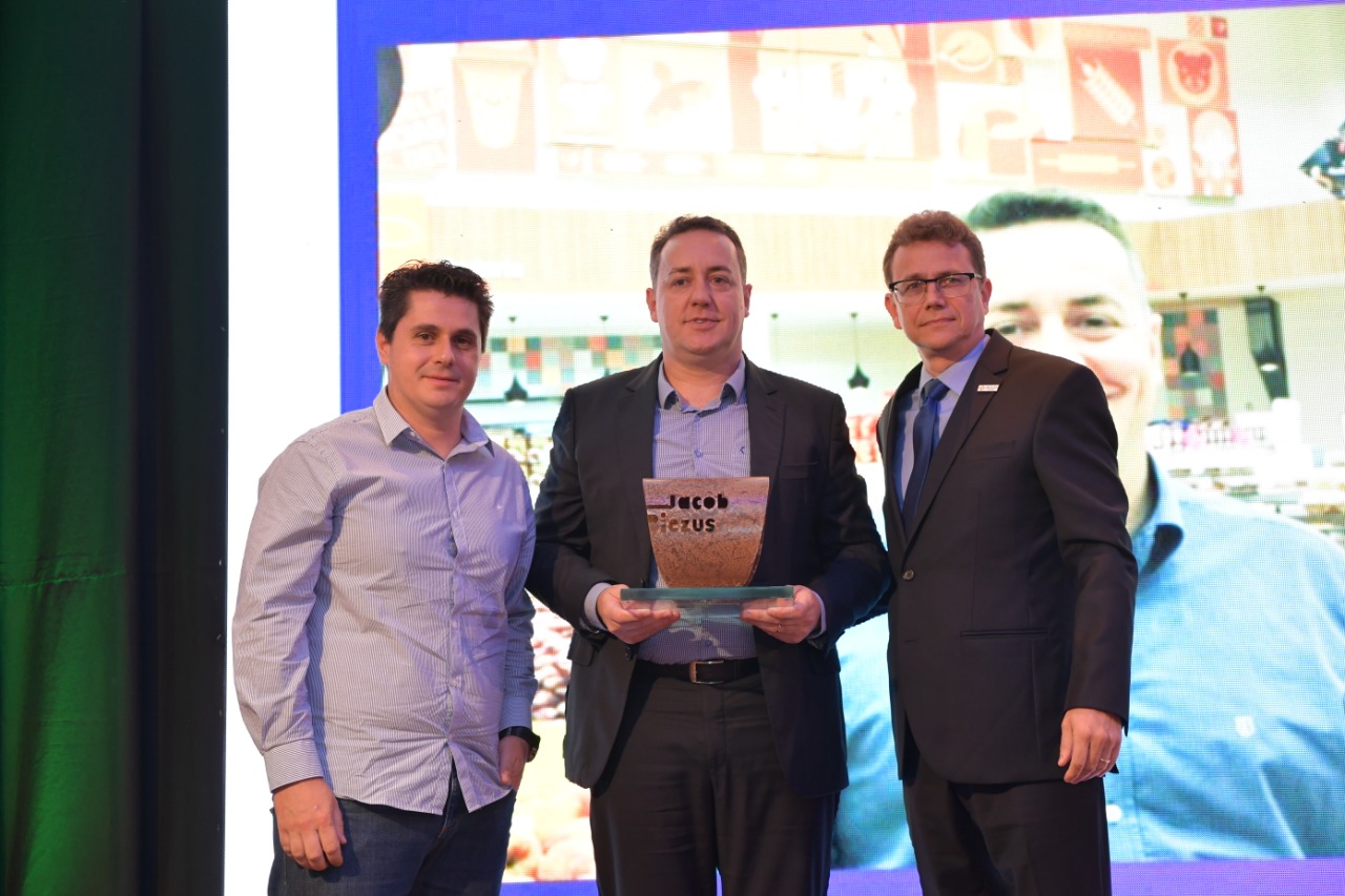 Alexandre Simioni é o empresário do ano ACIC Concórdia