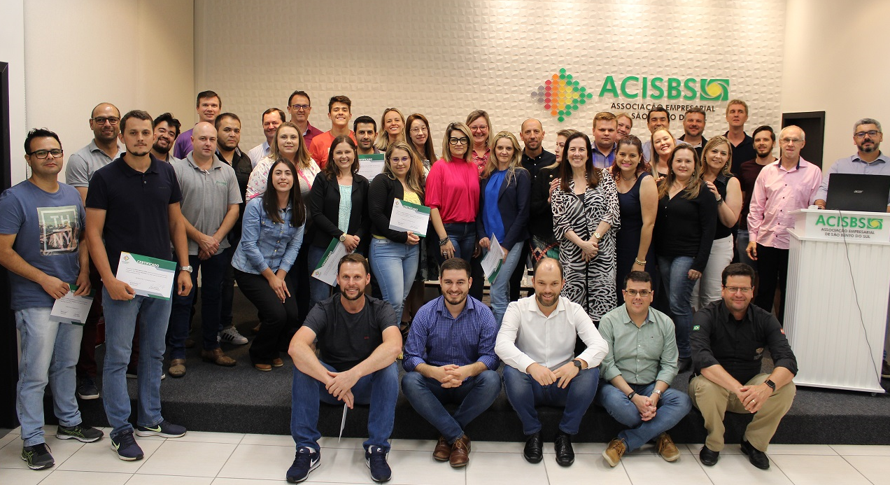 PDE é encerrado com painel e entrega de certificados