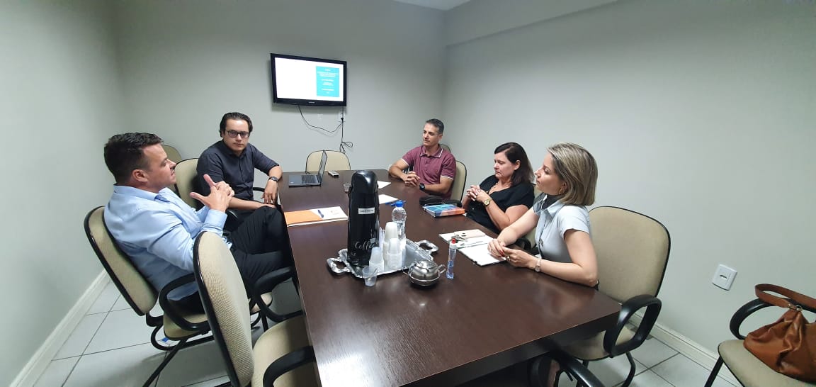 Em Tubarão, capacitação de soldados poderá se estender à área da Saúde Em Tubarão, capacitação de soldados poderá se estender à área da Saúde