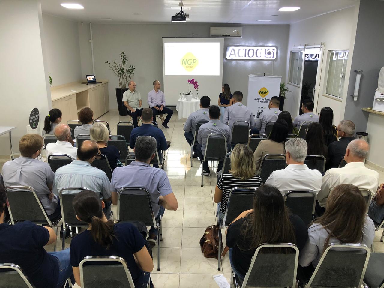 Em Joaçaba, vivências de empresários de sucesso inspiram participantes do encontro do Núcleo de Gestão de Pessoas Em Joaçaba, vivências de empresários de sucesso inspiram participantes do encontro do Núcleo de Gestão de Pessoas