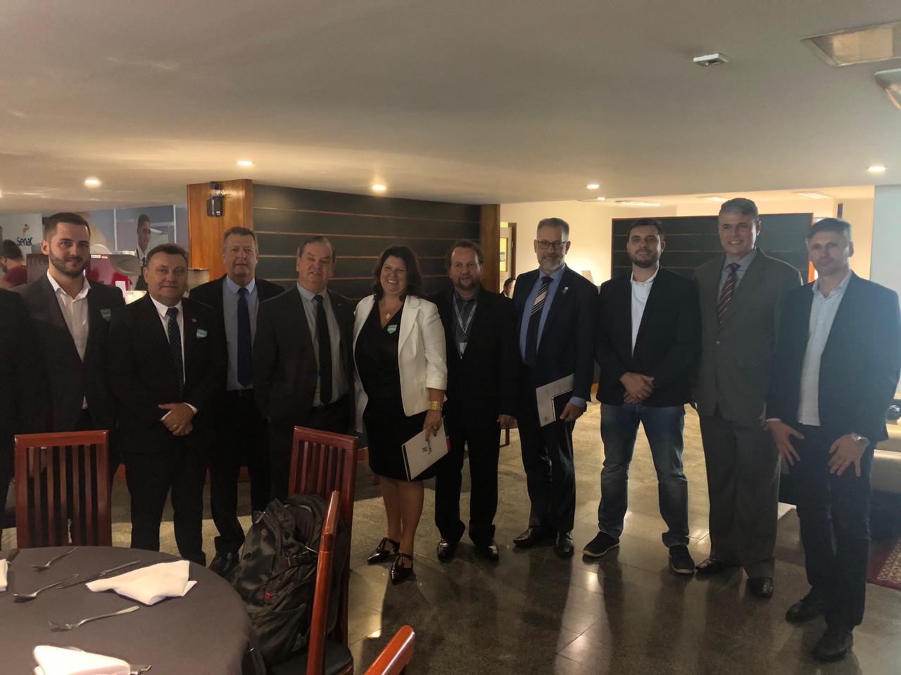 ACIBr participa de encontro da Frente Parlamentar Têxtil em Brasília