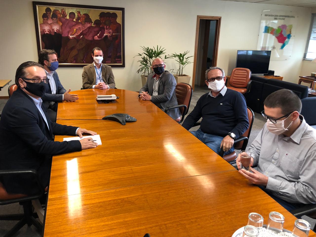 Empresários de Botuverá participam de reunião na Celesc