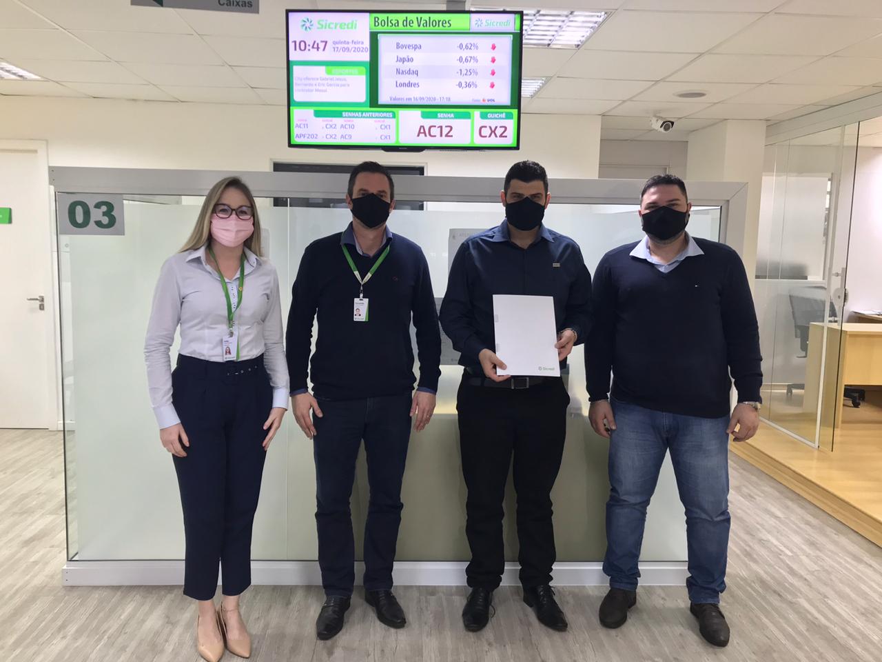 Parceria com o Sicredi possibilita crédito com juros mais baixos para associados da ACIOC