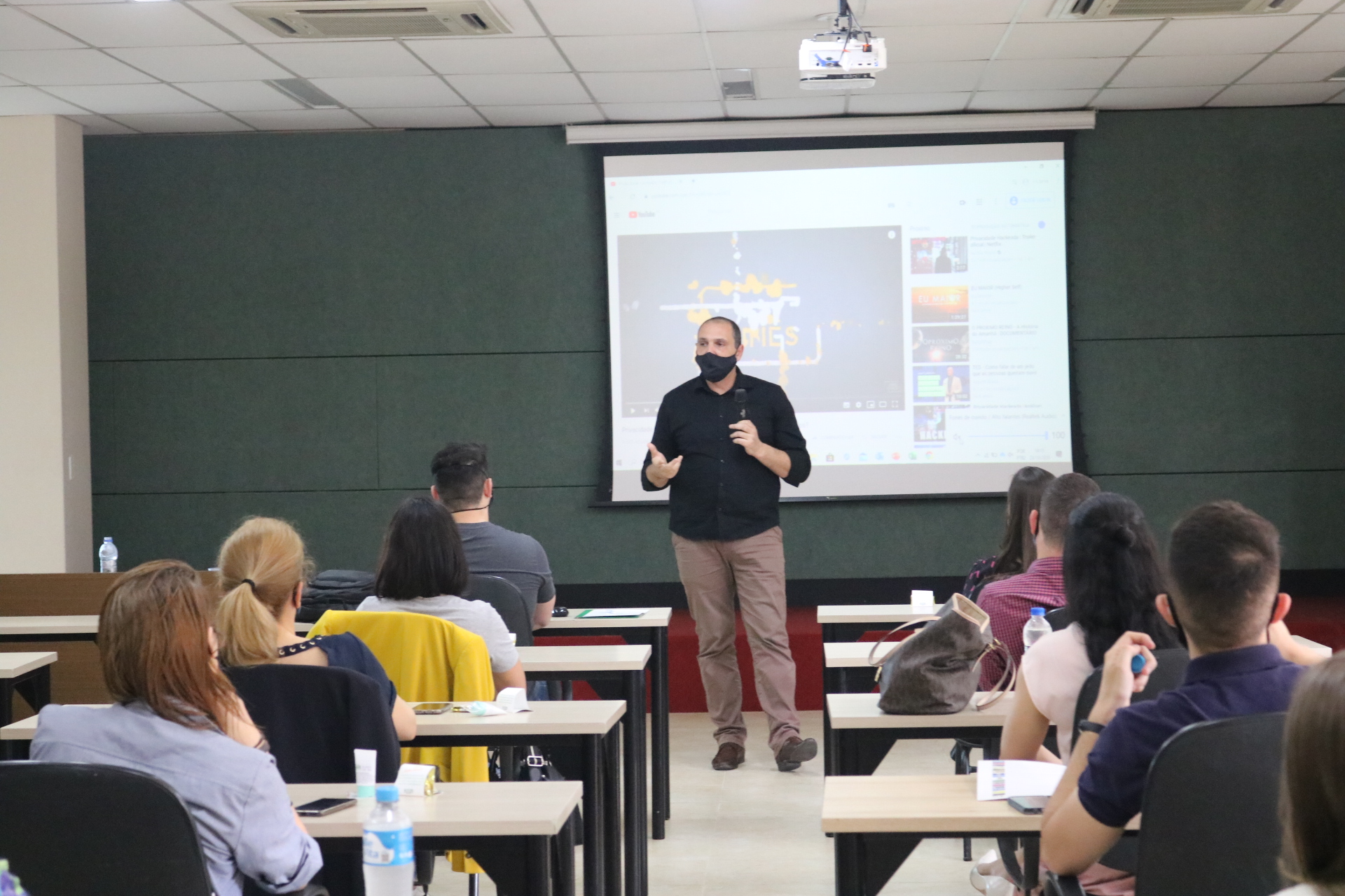 Profissionais recebem treinamento sobre a Lei Geral de Proteção de Dados na Acic