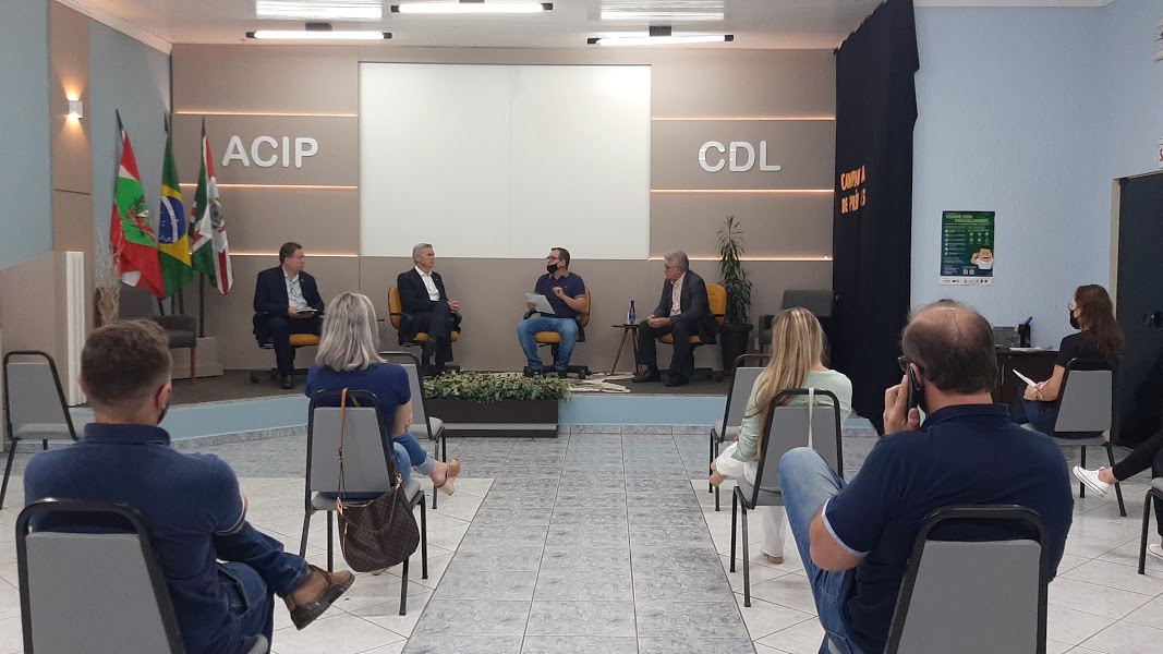 ACIP Pinhalzinho recebe visita do presidente eleito da FACISC