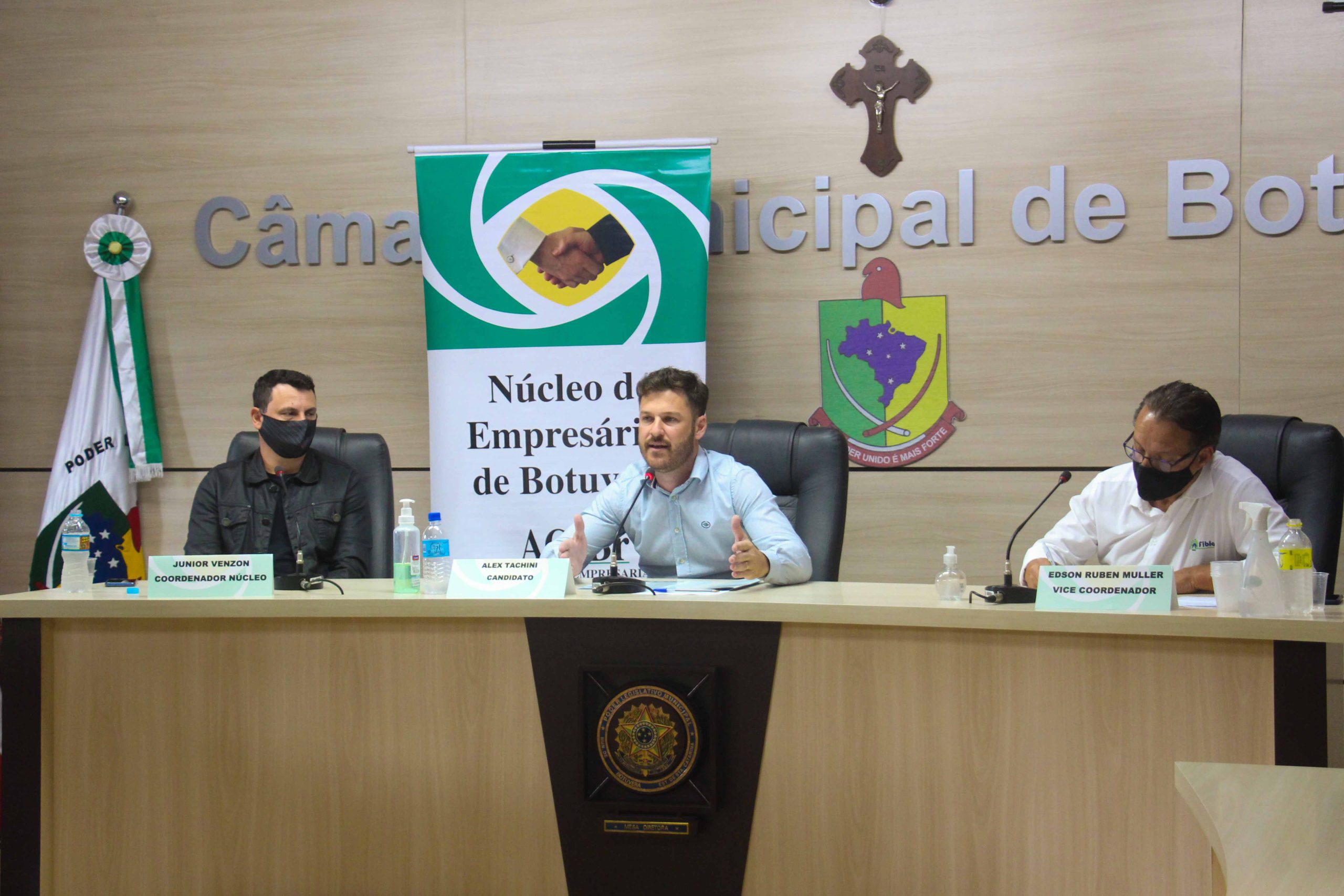 Núcleo de Empresários de Botuverá realiza painel com candidatos a prefeito