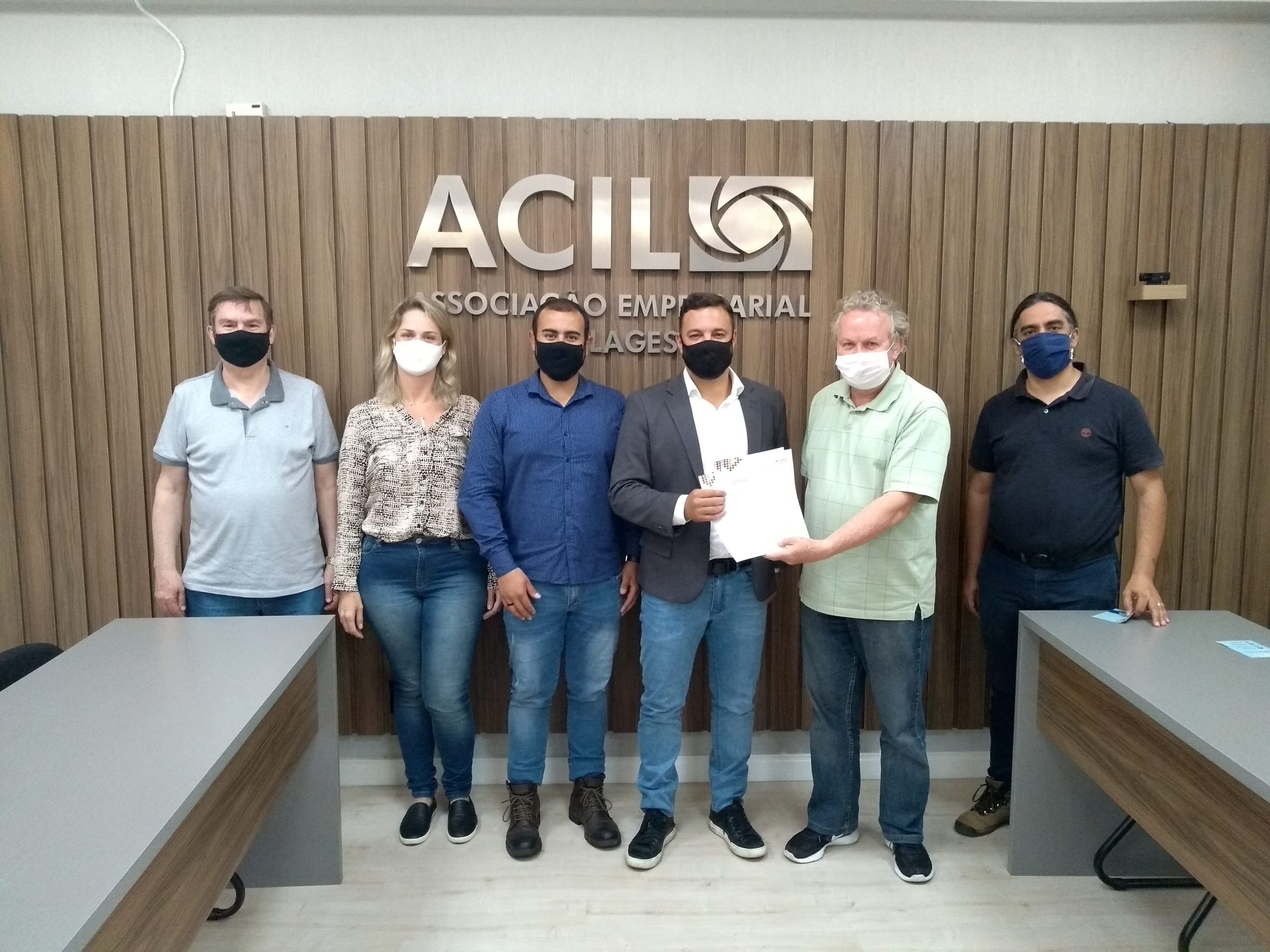 Deputado Federal Daniel Freitas é recebido por diretores da ACIL