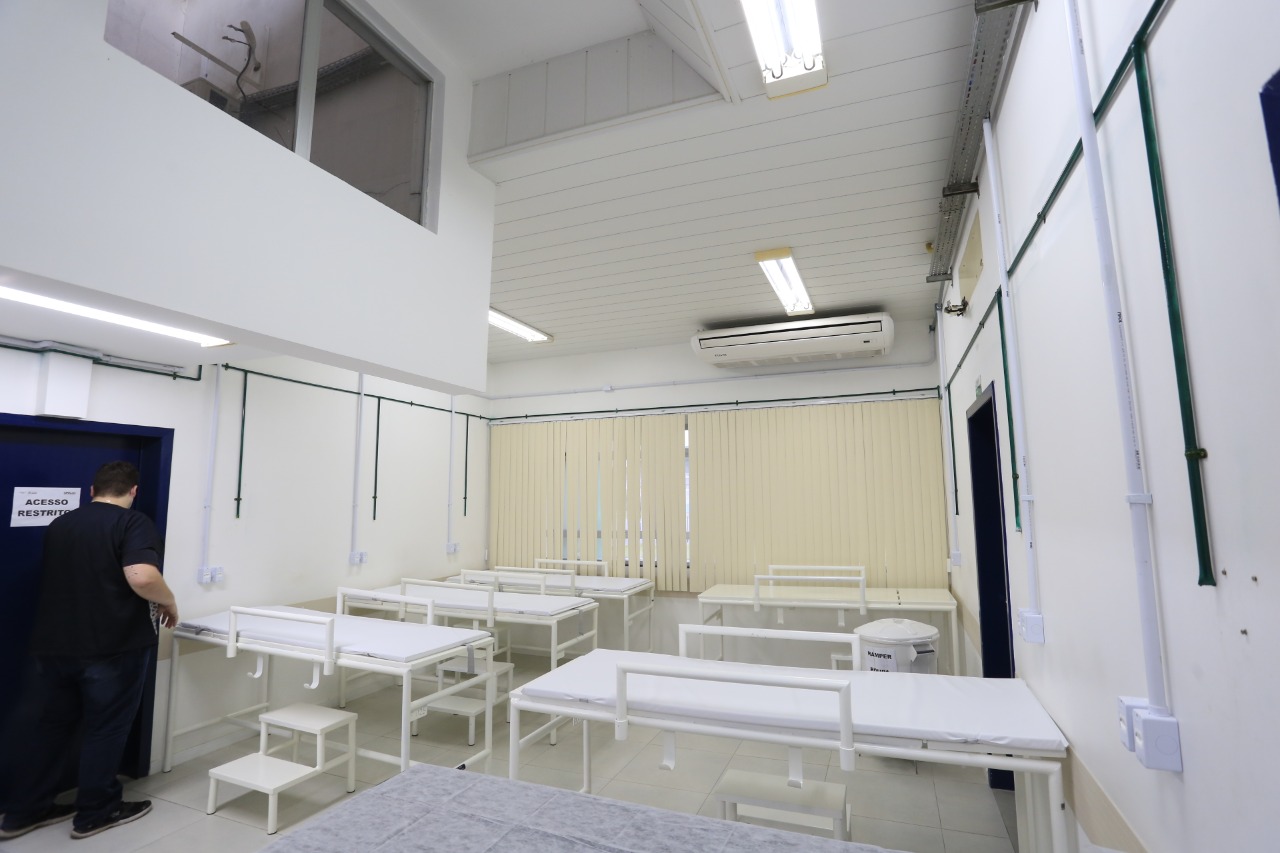 ACIJ entrega 27 leitos para atendimento a pacientes com covid-19 na UPA Leste