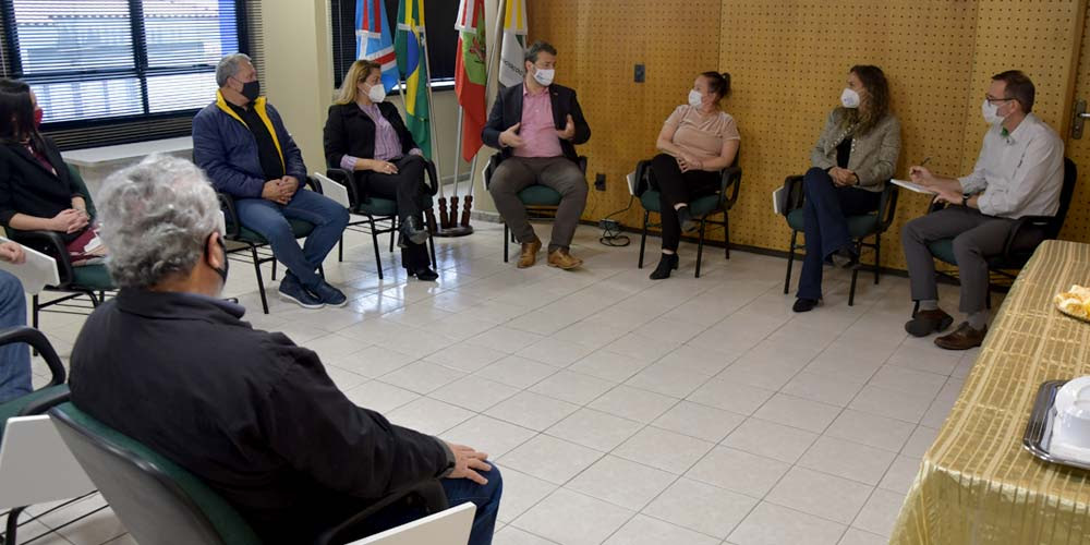 Associação Empresarial de Içara debate ações para inovação local com Fapesc e Poder Público