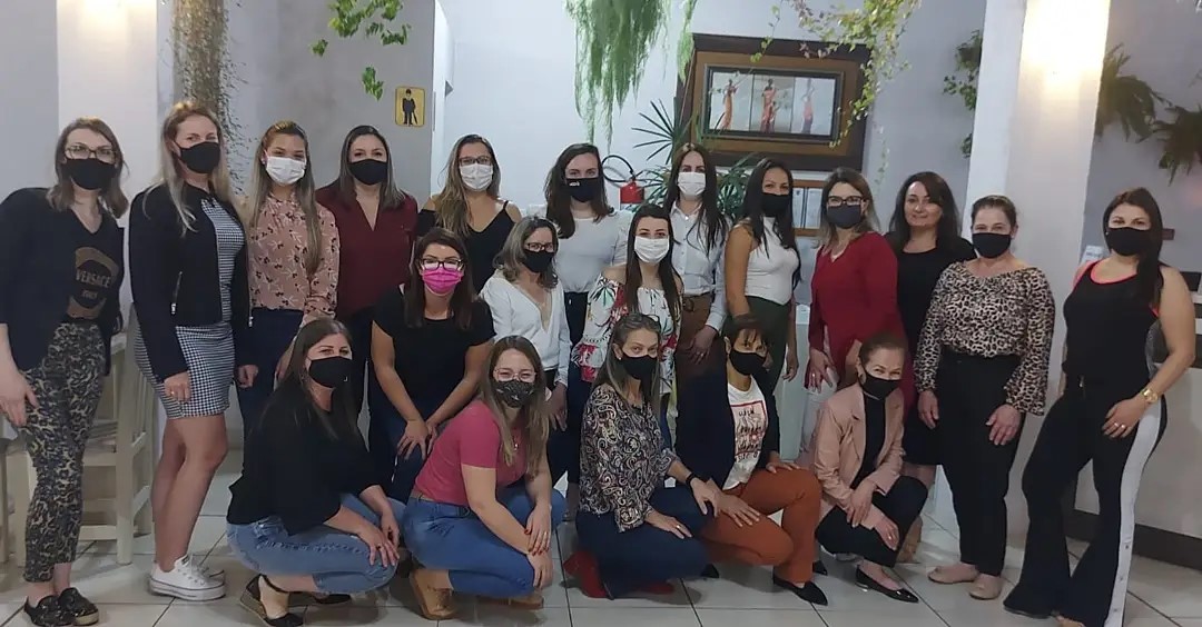 Núcleo da Mulher Empresária da ACIOC realiza integração com o Núcleo de Capinzal