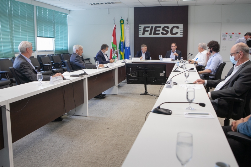 COFEM debate modernização do Tribunal Tributário e fim do voto de desempate nos litígios da área