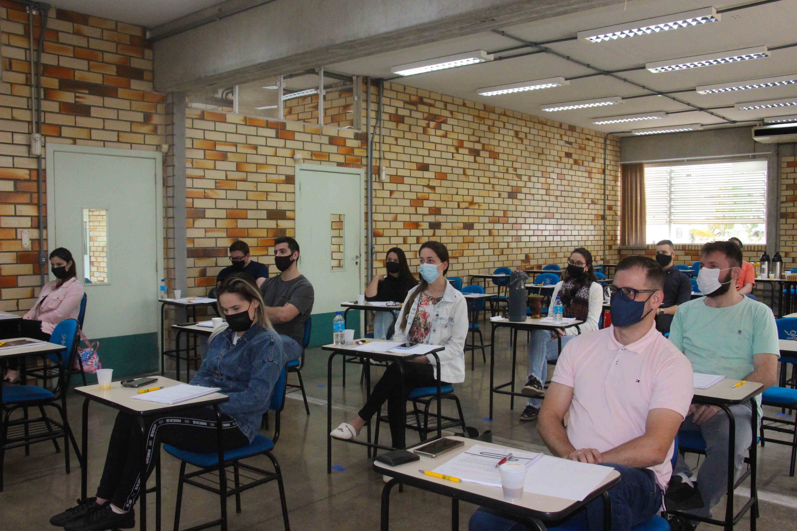 ‘Desenvolvendo líderes para empresas e para sociedade’ é tema de treinamento a jovens empreendedores em Brusque