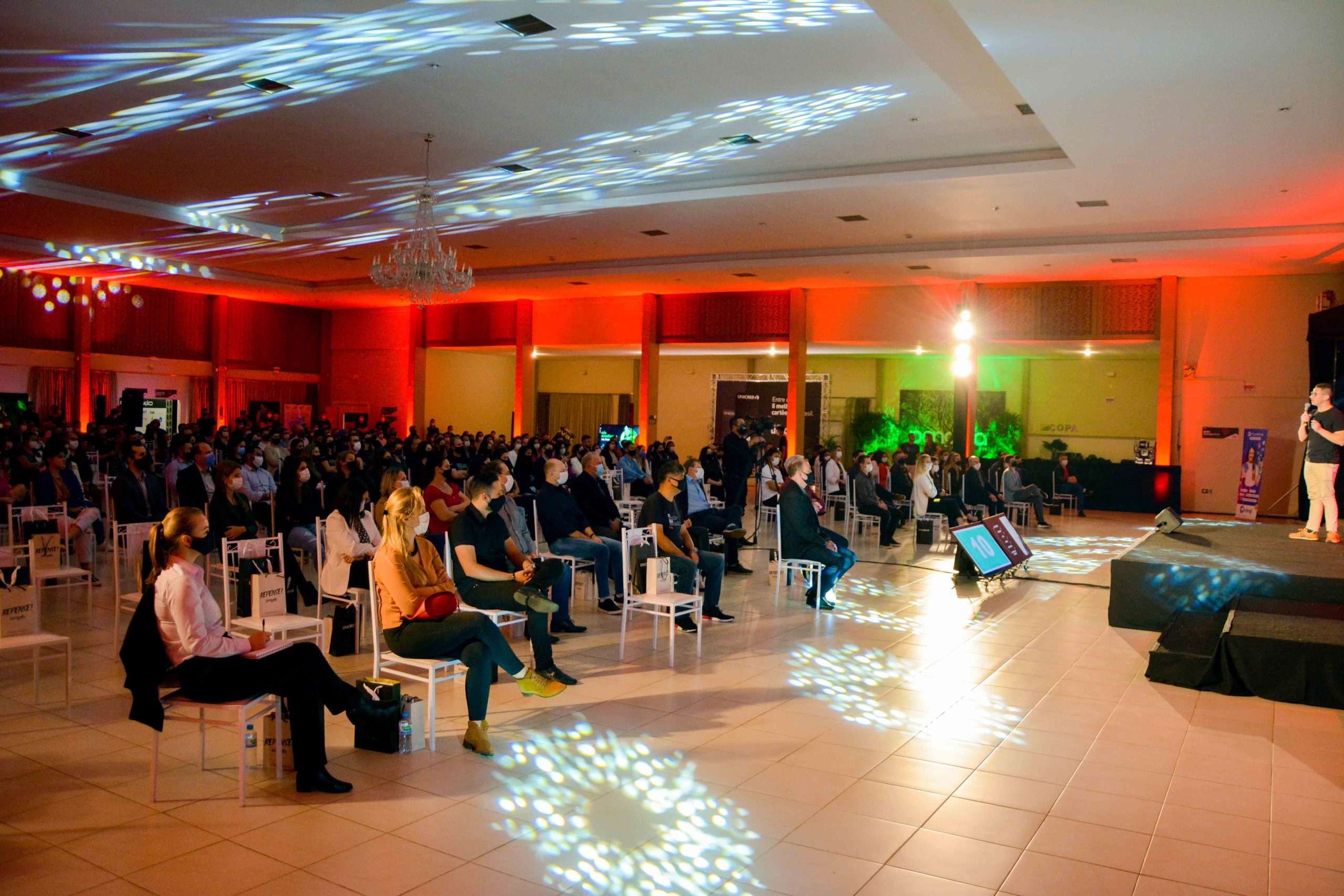 Palestras inspiram empreendedores e mostram como alavancar os negócios Palestras inspiram empreendedores e mostram como alavancar os negócios