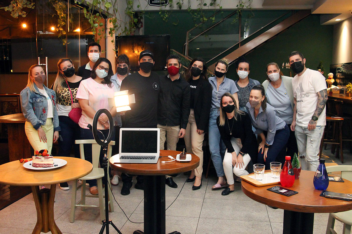 Núcleo de Gastronomia da ACIBr realiza workshop sobre uso de ferramentas e mídias digitais