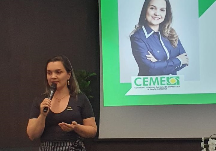 Poliana Oliveira é reconduzida à presidência do Conselho Estadual da Mulher Empresária Poliana Oliveira é reconduzida à presidência do Conselho Estadual da Mulher Empresária