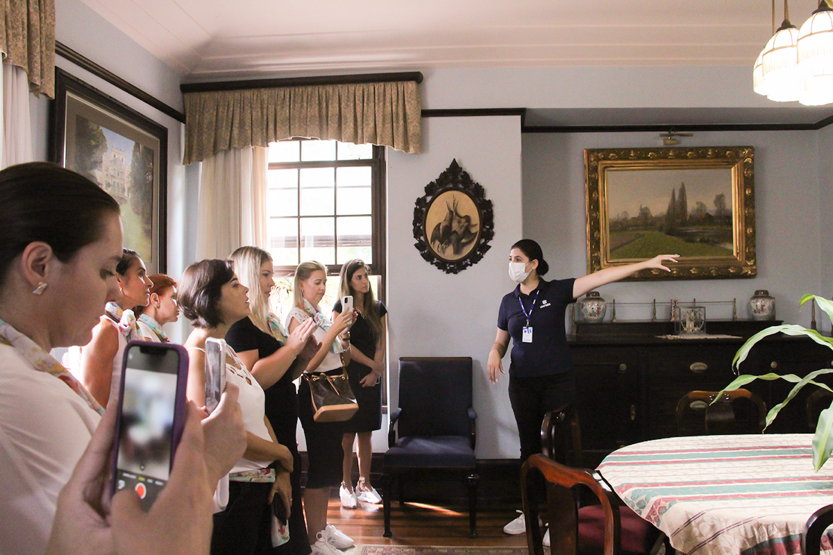 Núcleo das Mulheres Empresárias da ACIBr visita a Villa Renaux