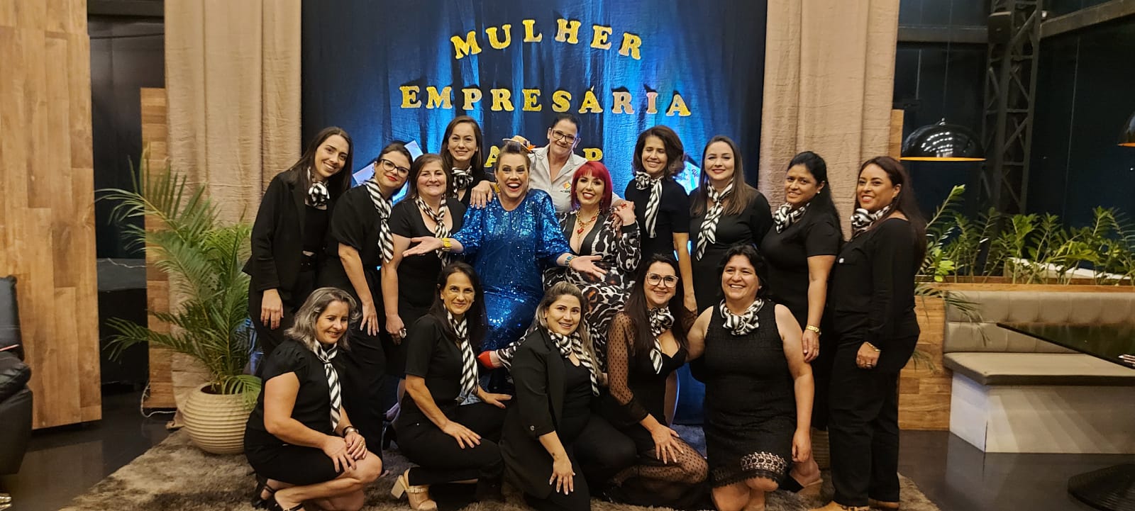 Empresárias de Capinzal participam de stand-up em comemoração ao mês da mulher