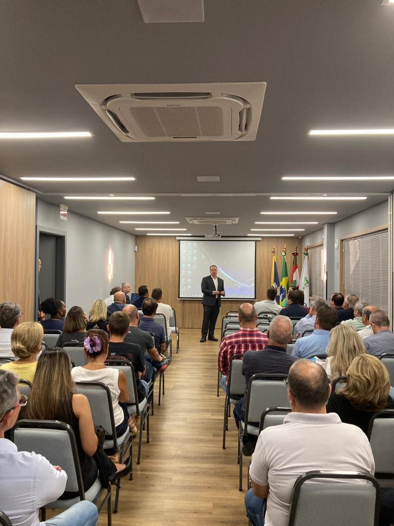 Plenária  ACII trouxe Lançamento do Portal “Empreenda Itajaí”, Convênio Unimed e  Projeto Casa Biel