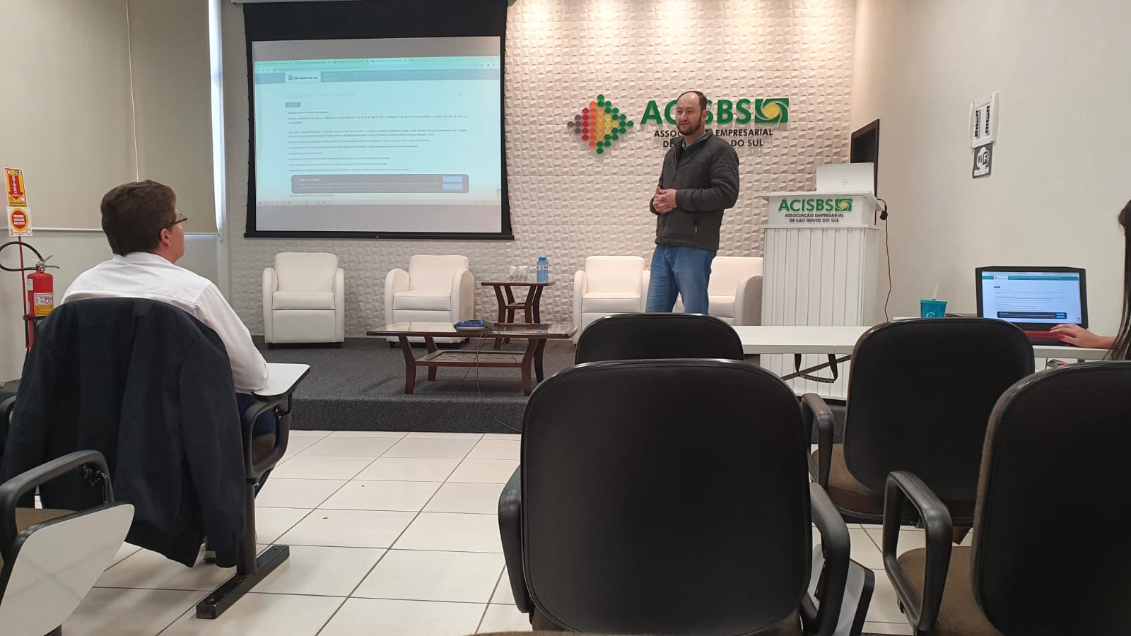 Núcleo de Contabilidade da ACISBS busca agilizar processos Núcleo de Contabilidade da ACISBS busca agilizar processos